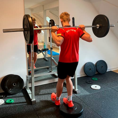 Sports skadet patient træner med belastning Sports skadet patient træner med belastning